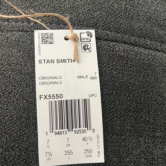 Limited Edition Kermit The Frog Stan Smiths - Picture 2 of 8